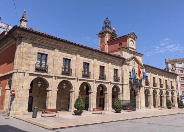 El Patio De Rivero Con Garaje, Aviles